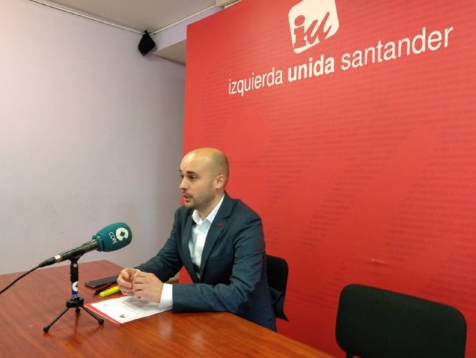 El candidato de IU a la Presidencia de Cantabria, Israel Ruiz Salmón