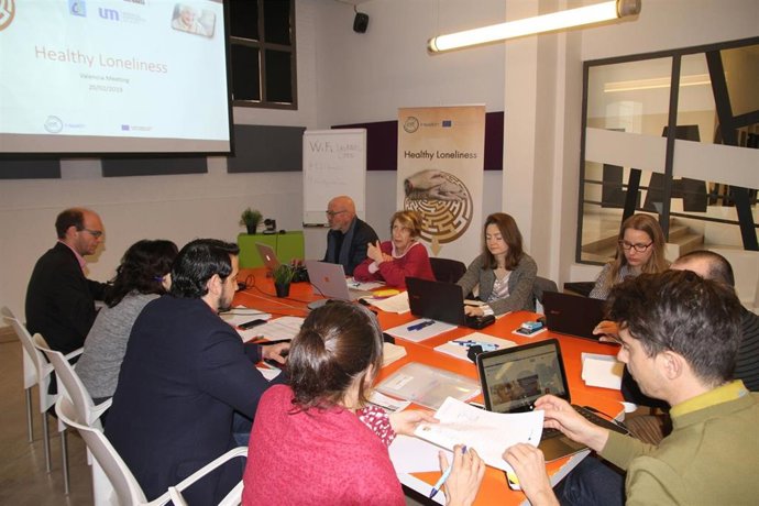 La UPV y Las Naves inician un proyecto para detectar y afrontar la soledad de la