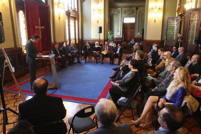 La Junta General pide una "apuesta decidida por la investigación y la innovación