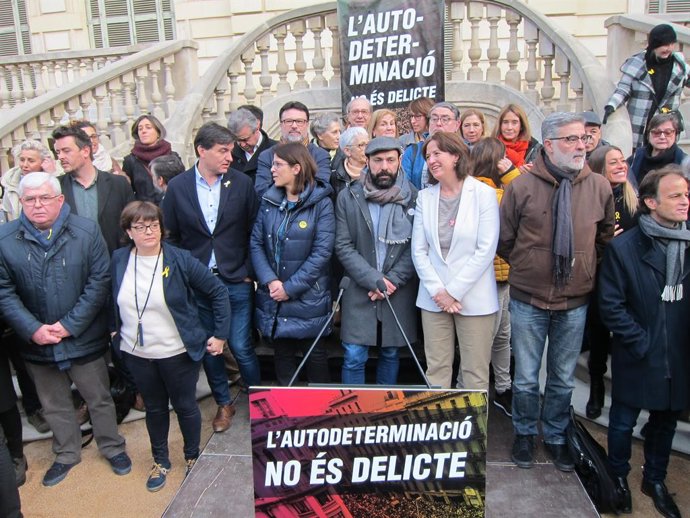 Representants d'entitats i partits sobiranistes que donen suport a la mobilitzac