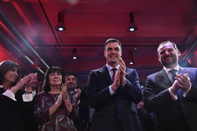 Presentación de la precampaña del PSOE para las elecciones generales del 28 de a