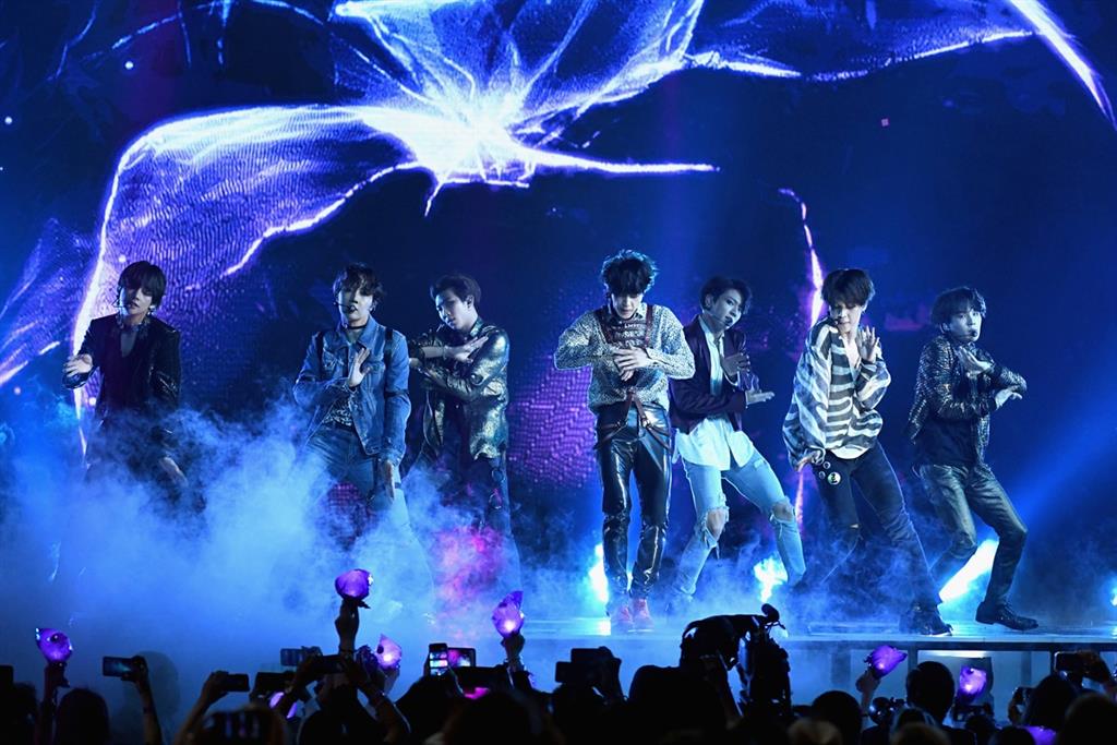 BTS siguen creciendo y anuncian ocho grandes conciertos en estadios de