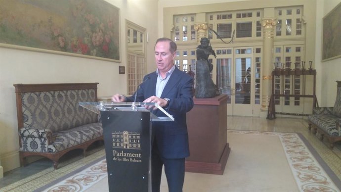 El diputat del PP en el Parlament, Juan Manuel Lafuente