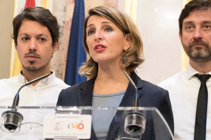 Los diputados de Unidos Podemos Segundo González, Yolanda Díaz y Rafa Mayoral