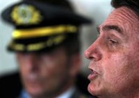 Bolsonaro busca ahorrar más de 270.000 millones de dólares en una década con su reforma de las pensiones en Brasil