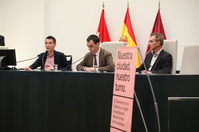 Más de 600 personas contestan al Ayuntamiento que quieren ser uno de los 49 miem