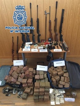 Detenidos Cuatro Traficantes Con 200 Kilos De Hachís Y Cinco Armas De Fuego