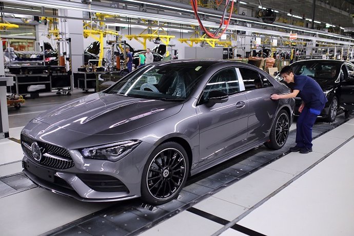 Mercedes-Benz inicia la producción del nuevo CLA Coupé en Kecskemét (Hungría)