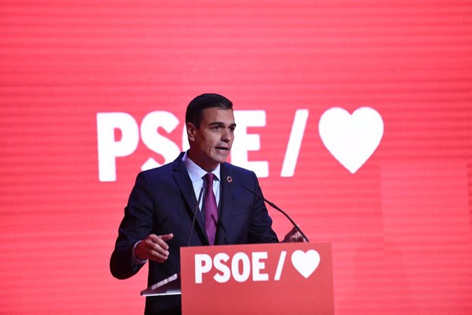 Presentación de la precampaña del PSOE para las elecciones generales del 28 de a