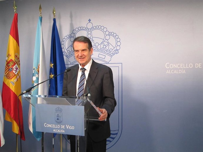 El alcalde de Vigo, Abel Caballero, durante la rueda de prensa de este jueves