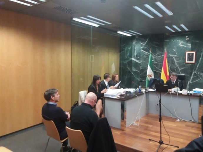 Almería.-Tribunales.-Juez aplaza a mayo el juicio de CASI tras admitir la imputa