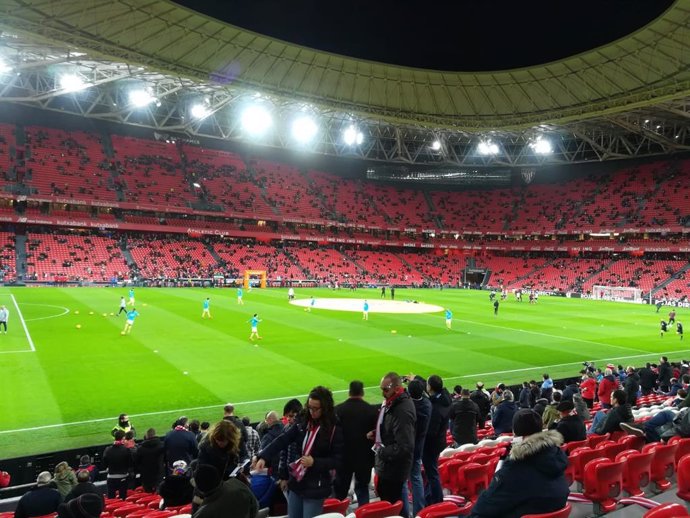 Parlamento Vasco pide impulsar la solicitud de una final europea de fútbol en Sa