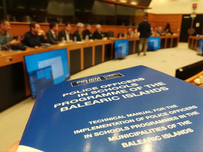 El programa Policía Tutor de Baleares llega a las instituciones europeas