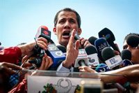 Guaidó encabeza una comitiva para recibir la ayuda en la frontera venezolana