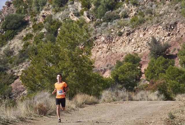 La Mancomunitat Camp de Túria une turismo, gastronomía y deporte en la X Carrera