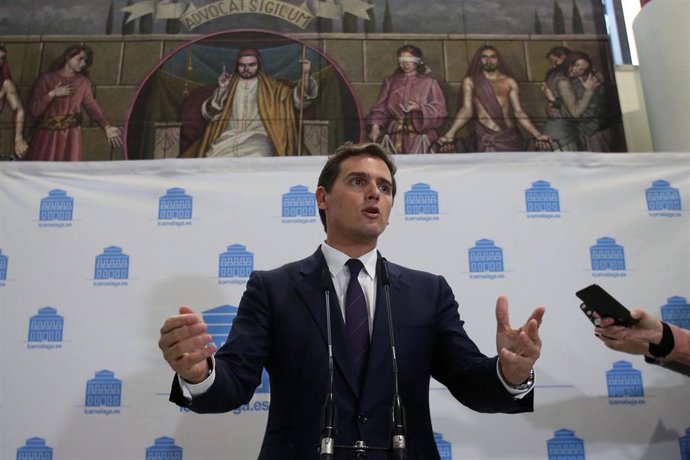 Rivera Ciudadanos lider partido formación naranja en Málaga canutazo atención co