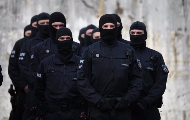 Training of police arrest units in Germany