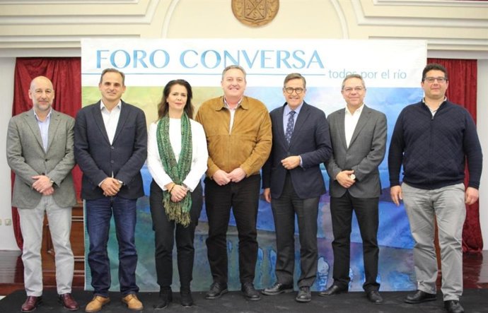 Guadalhayan participa en el Foro Conversa de La Puebla del Río para "rentabiliza