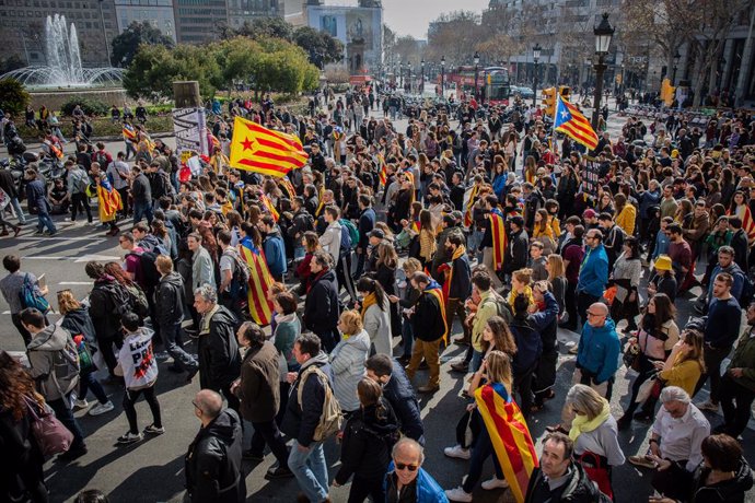Manifestació d'estudiants aquest dijous a Barcelona amb motiu de la vaga general