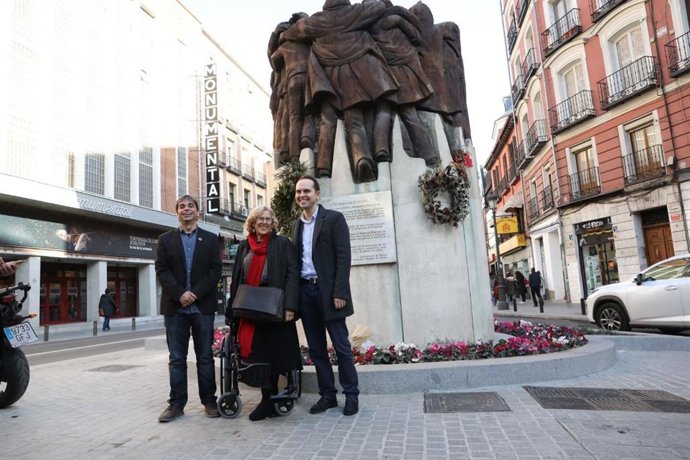 Carmena destaca la revitalización que ha generado la remodelada Atocha, con El A