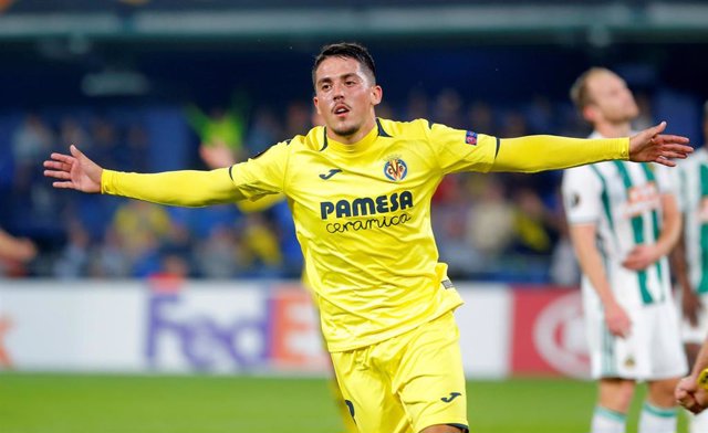 Pablo Fornals celebra un gol con el Villarreal