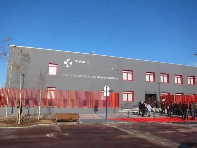 SME cree que crear 40 plazas de médicos es "insuficiente" para la presión asiste