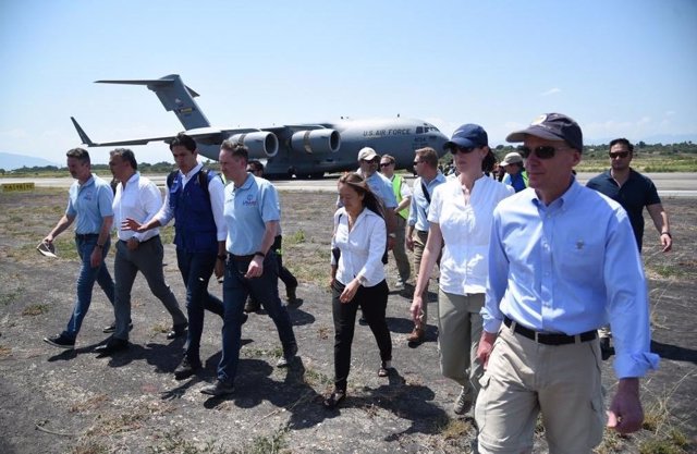 Avión militar con ayuda humanitaria de EEUU para Venezuela en Cúcuta, Colombia