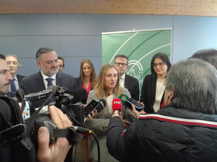 La consejera de Fomento, Infraestructuras y Ordenación del Territorio