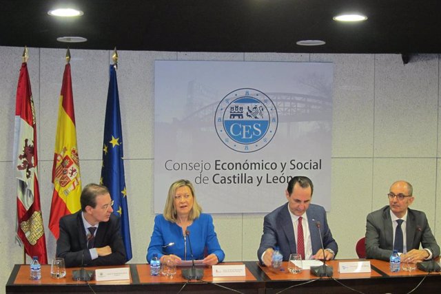 Del Olmo y Álvarez presentan el balance de ADE  Financia en el CES
