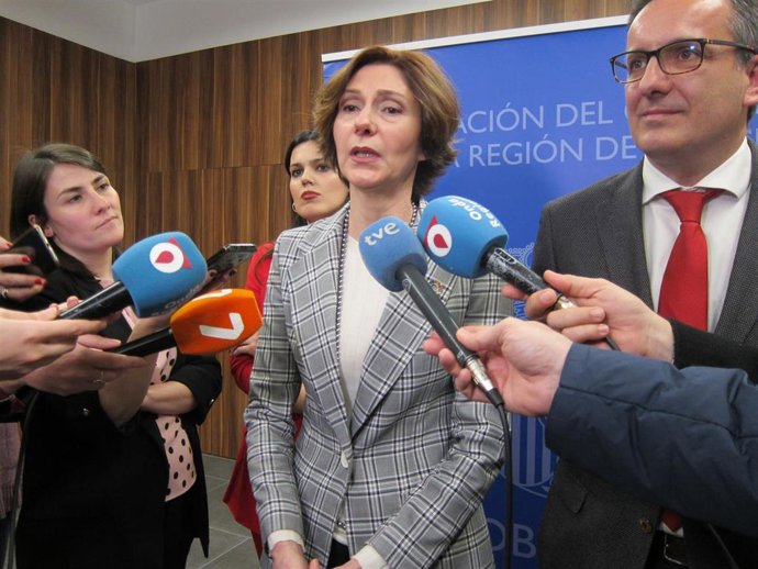 La secretaria de Estado de Turismo, Isabel Oliver junto al delegado Diego Conesa