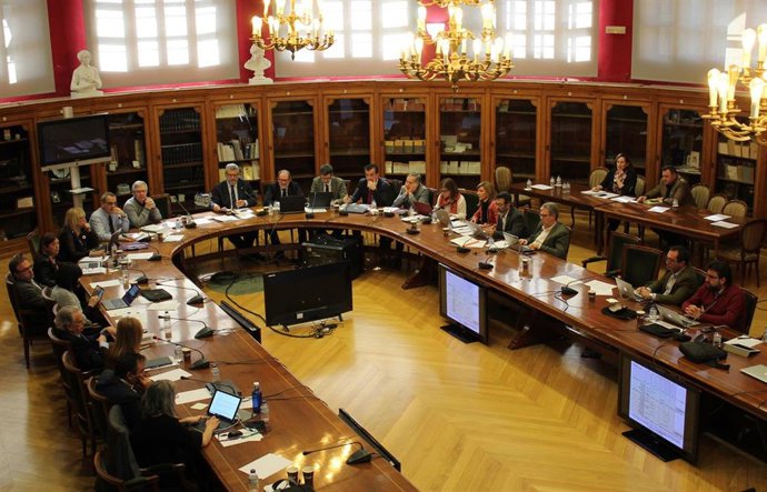 La Universidad de Zaragoza acuerda la oferta de plazas para el próximo curso