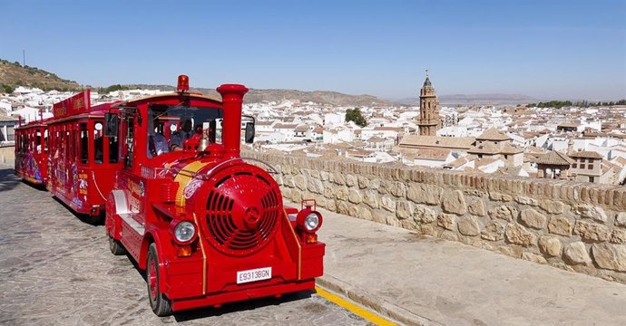 Málaga.- Antequera y City Sightseeing promueven la movilidad responsable durante