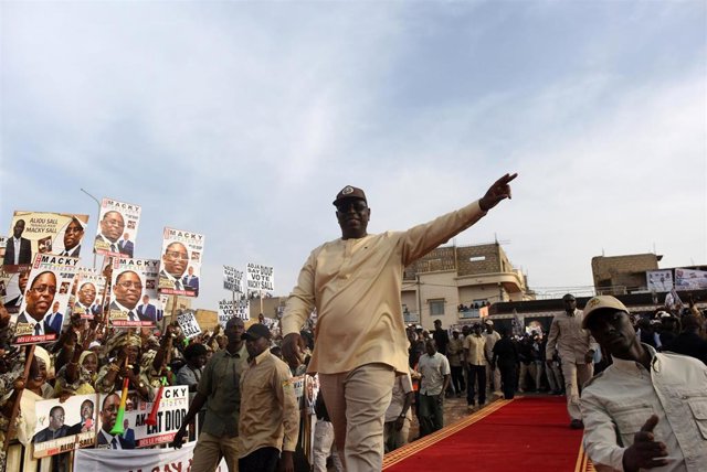 Senegal celebra elecciones con Sall como favorito tras la eliminación de los pri