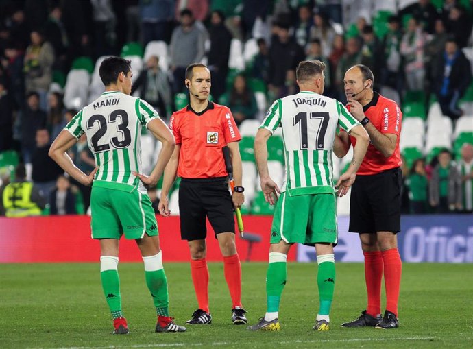 Soccer: La Liga - Betis v Alaves 