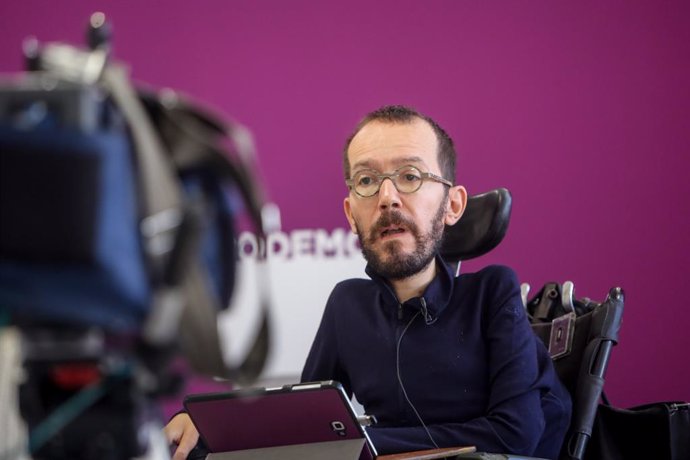 Entrevista d'Europa Press al secretari d'Organització de Podem, Pablo Tirin