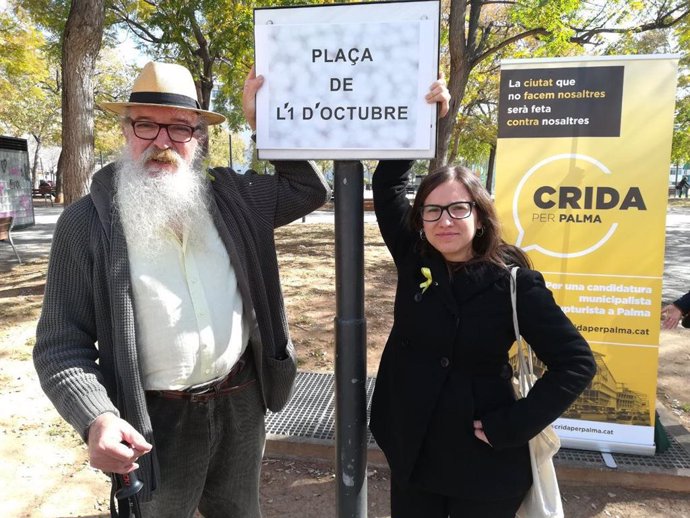 Crida per Palma realiza un acto simbólico y cambia el nombre de la Plaza de la G