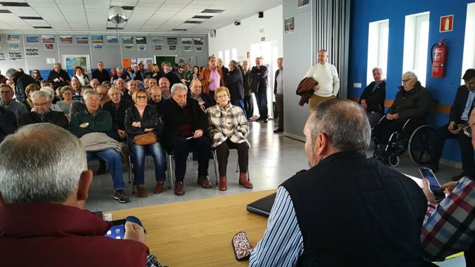 Reunión de afectados por los derribos en Cantabria