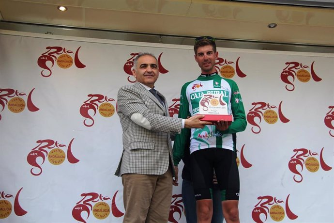 Cristian Rodríguez sigue liderando la clasificación del primer andaluz de Vuelta
