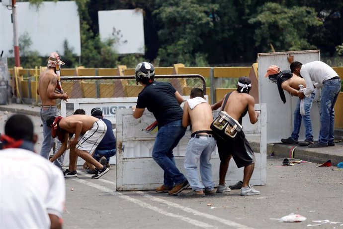 Disturbios en la frontera entre Colombia y Venezuela