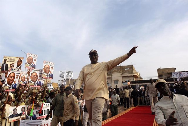 Senegal celebra elecciones con Sall como favorito tras la eliminación de los pri