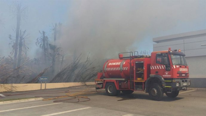 Bomberos, recurso, camión, Ibiza, incendio, fuego, imagen archivo