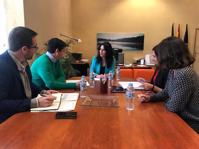 Córdoba.- El Ayuntamiento se reúne con la Junta para "trabajar conjuntamente" en