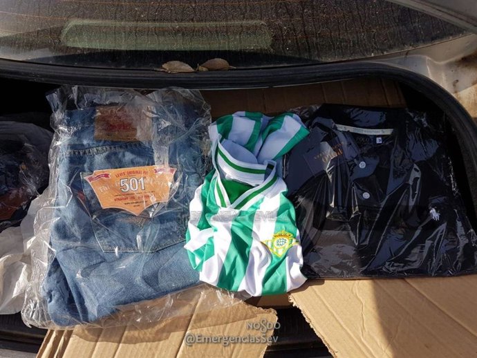 Intervenidas Más De Cien Prendas Falsas Y 44 Logotipos Para Ser Utilizados En Ro