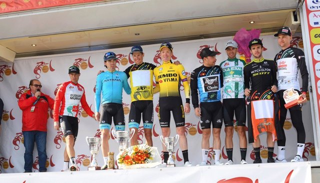 El danés Jakob Fuglsang se lleva la Vuelta a Andalucía