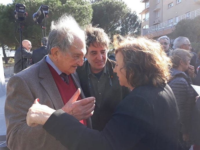 Nicolás Sánchez Albornoz (historiador), Luis García Montero (escritor y dtor. De