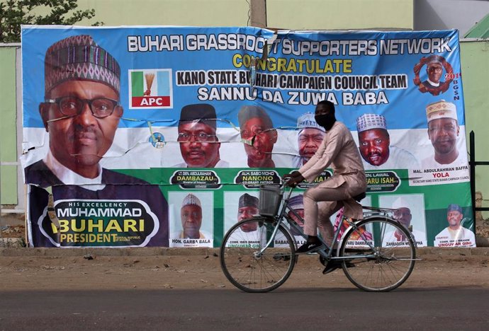 Nigeria celebra presidenciales y parlamentarias tras el aplazamiento de última h