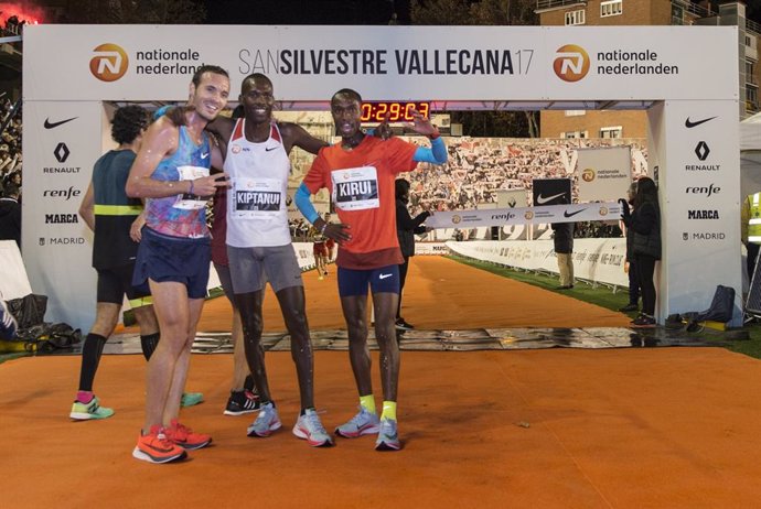 Toni Abadía se sube al podio de Kiptanui y Burka, San Silvestre Vallecana