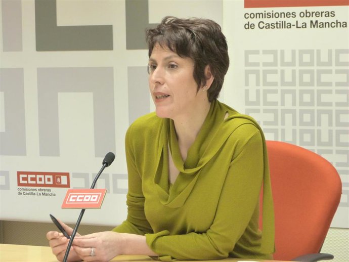 La secretaria de Formación para el Empleo de CCOO en rueda de prensa