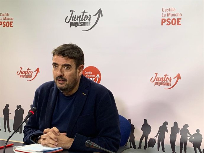 PSOE replica a Podemos que tendría que haber preparado sus leyes antes: "Y no ve