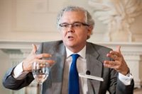 Albella (CNMV) quiere que la posible OPA de Abanca sobre Liberbank se aclare "cuanto antes"